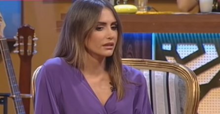 EMINA JAHOVIĆ JE DVIJE GODINE ŠUTILA, A SAD SE POJAVILA U EMISIJI SVE OTKRILA: "Evo šta mi je Mustafa radio" (VIDEO)