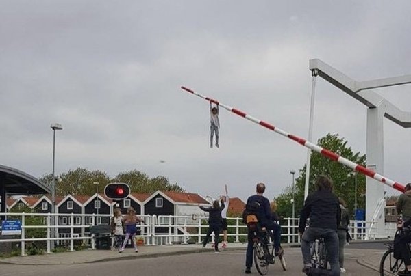 2-ono-kad-ces-uraditi-sve-da-ne-ides-u-skolu