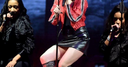 ZA NJU SU GOVORILI DA JE JEDNA OD NAJLJEPŠIH PJEVAČICA: Lice joj je sada toliko IZOBLIČILO, da će vam biti ZLO KAD JE VIDITE!