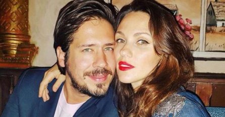 ROKVIĆ POKAZAO KAKO MU JE ŽENA IZGLEDALA 10 MINUTA NAKON POROĐAJA: Dvije godine je ovo krio, A SADA JE SRBIJA NA NOGAMA! (FOTO)