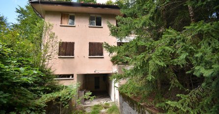 OVA NAPUŠTENA KUĆA KRIJE NAJVEĆU TAJNU BIVŠE JUGOSLAVIJE: Nalazi se usred šume u Hrvatskoj, A KAD SU UŠLI UNUTRA ZANIJEMILI SU (VIDEO)