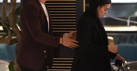 KAD CRISTIANO RONALDO SKINE KAPUT VJERENICI ZEMLJA SE ZATRESE: Pretjesna haljina samo što ne pukne MUŠKARCIMA POMUTILA UM!