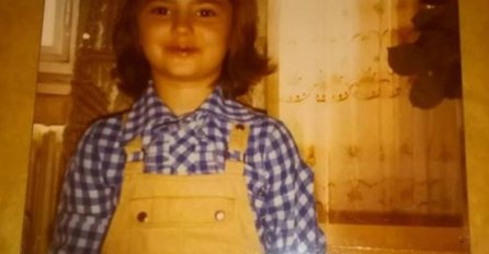 NEMA ŠANSE DA JE PREPOZNATE: Sve njene pjesme znate napamet, A OVAKO JE IZGLEDALA KAO DJEVOJČICA (FOTO)
