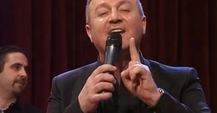 „Mokra do kože“: Ova žena je osvojila srce Nedeljka Bajića Baje, NIKOM NIJE JASNO ZAŠTO JE KRIJE