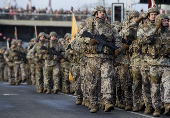Latvija vojnom paradom obilježila 100 godina neovisnosti