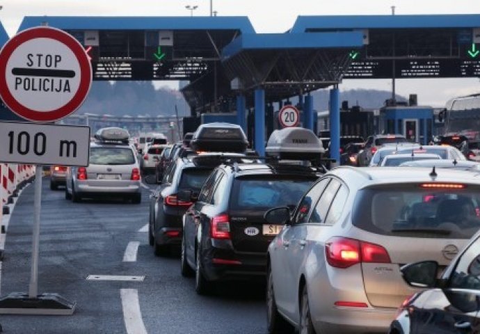 Objavljeni podaci o prelazima u BiH na kojim je pojačan promet vozila