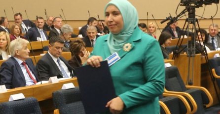 Po prvi put u historiji žena sa hidžabom narodna poslanica u NSRS