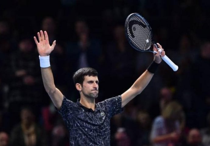 NOVAK SE SPREMAO DA SERVIRA, A ONDA JE ČUO NEKU BUKU NA TRIBINAMA: "Nismo ni sanjali da će se ovo desiti"