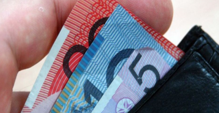 KAKO DRŽITE NOVAC U NOVČANIKU? Ovo otkriva hoćete li bi SIROMAŠNI ILI BOGATI do kraja života