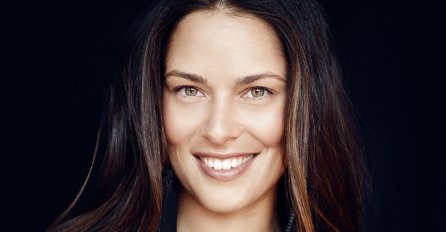 ANA IVANOVIĆ RAZNJEŽILA SVIJET! Ovom fotografijom sa sinom, poslala SNAŽNU PORUKU svim majkama!