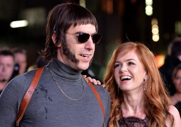 8-sacha-baron-cohen-and-isla-fisher