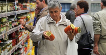 PROMOTERKA IZ MARKETA OTKRILA KAKO NAS VARAJU: Stavljaju proizvode na akciju, snižavaju cijene, a pojma nemate kakav UŽAS se krije iza toga!