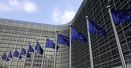 Italija prkosi Bruxellesu: Neće smanjiti proračun za 2019. godinu