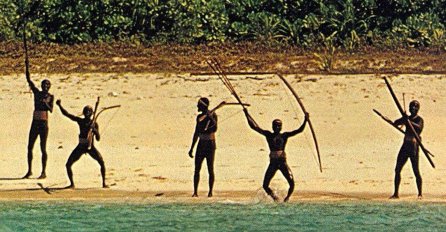 OVO PLEME JE NAJIZOLOVANIJE NA SVIJETU: Ne znaju upaliti vatru, niko im ne smije prići, A SAD SU OBJAVLJENE ZABRANJENE SLIKE (FOTO)