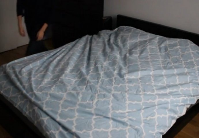 NAJORGANIZOVANIJA ŽENA NA SVIJETU OTKRILA TRIK: Uvucite jorgan u posteljinu za 30 sekundi (VIDEO)