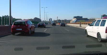 NI NAJISKUSNIJI VOZAČI OVO NE ZNAJU: Zašto sporiji vozači MORAJU VOZITI DESNOM TRAKOM, nije zbog preticanja!