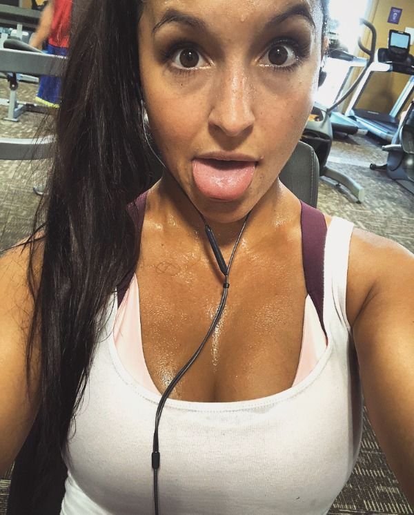 0de808519adcd1cdf6fc67437287d0b9-width-600