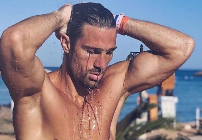 Žene gube dah kad gledaju slike ovog Hrvata, a sada isplivale one bez odjeće (FOTO)