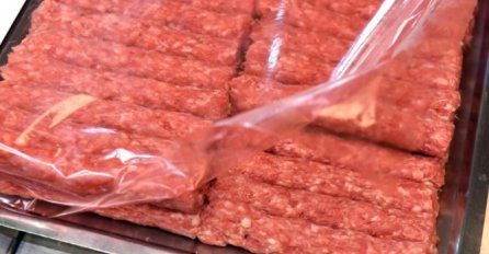 DA VAM SE ŽIVOT ZGADI, HRVATSKI MESAR ŠOKIRAO JAVNOST: Evo šta vam stavljaju u mljeveno meso!