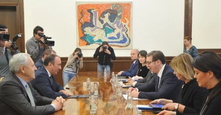 Vučić: Hvala BiH što je bila protiv članstva Kosova u Interpolu