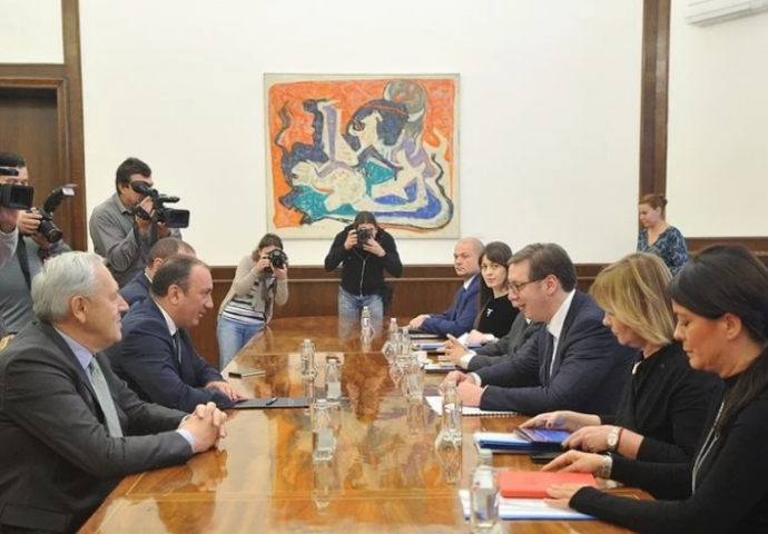 Vučić: Hvala BiH što je bila protiv članstva Kosova u Interpolu