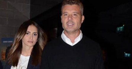 SRELI SE EMININ BIVŠI I SADAŠNJI PARTNER: Kad je čula šta je Mustafa pitao Sadetina, EMINI NIJE BILO DOBRO!