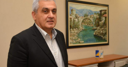 Gradonačelnik Bešlić primio u nastupni posjet japanskog veleposlanika Sakamotoa