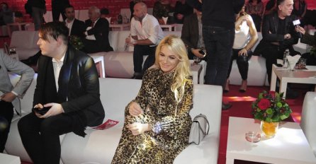 KAD JE USTALA POKAZALA JEDAN DETALJ, SVI GLEDALI U ŠOKU: Nataši svi gledali u STOMAK! (FOTO)