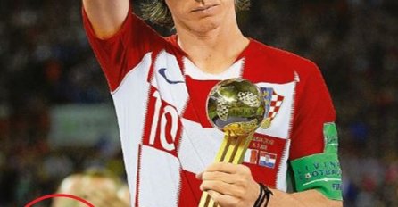 KOLINDA UŠLA U PANINIJEV ALBUM SA SLIČICAMA: Gurnula glavu kad je MODRIĆ pozirao, OVO MORATE VIDJETI (FOTO)