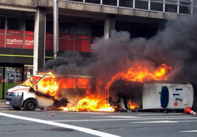 Sukob policije i demonstranata u žutim prslucima na ulicama Brisela