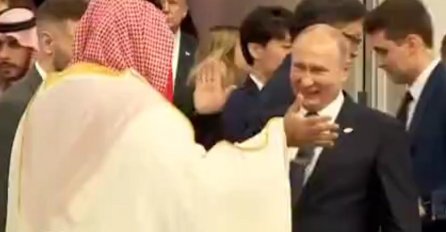AMERIKA ZANIJEMILA: Pozdravili se Putin i saudijski princ, NJIHOV POZDRAV UPLAŠIO SVIJET (VIDEO)