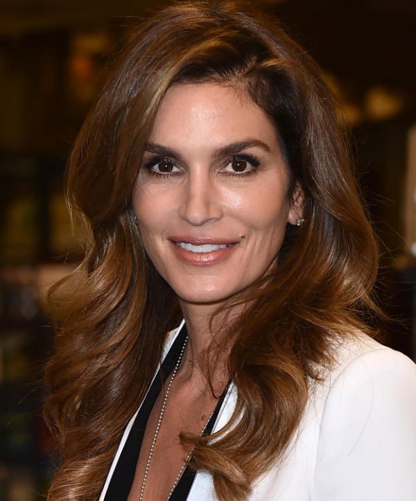 cindy-crawford-la-peluquera-personal-de-kaia-gerber