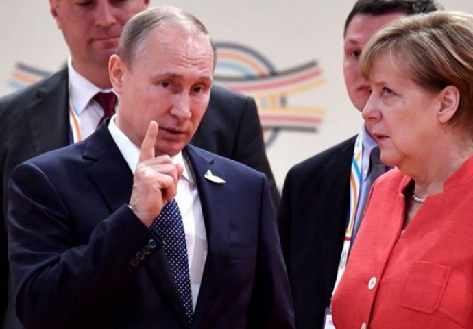 Putin i Merkel razgovarali o situaciji u Siriji i incidentu u Kerčkom moreuzu