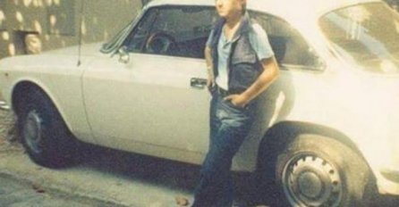 NEKAD MRŠAVI DJEČAK, A SAD MEGAZVIJEZDA! Prepoznajete li čuvenog domaćeg pjevača? (FOTO)