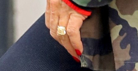 OVO JE NEMOGUĆE: Ima 44 godine, a RUKE SU JOJ 20 GODINA STARIJE, slavna dama sve ostavila BEZ TEKSTA! (FOTO) 