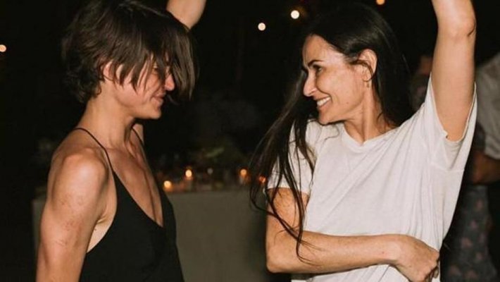 77f7badf0882a0eae719