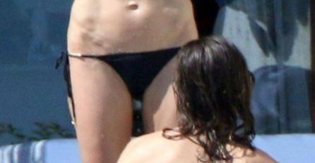 VJERIO SE SA 11 GODINA STARIJOM, KADA JOJ LJUDI VIDE LICE ZANIJEME: Čekajte samo dok vidite ovaj prizor 