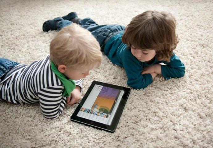 PEDIJATRI SAVJETUJU: Evo do koje godine ne smijete djeci poklanjati digitalne igračke