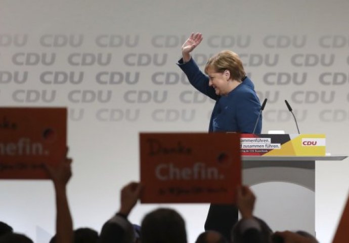 ANGELA VIŠE NIJE LIDER CDU: Izabrana njena nasljednica