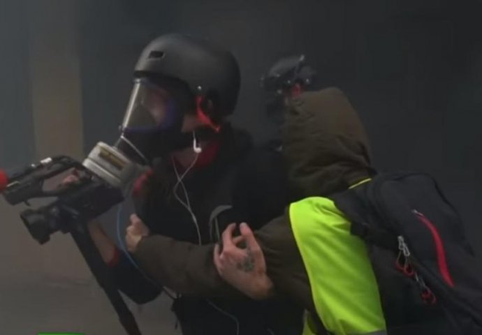U protestima u Francuskoj povrijeđeno 135 ljudi, a više od 1.000 pritvoreno