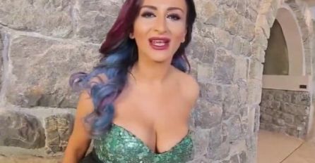 NI ROĐENA MAJKA JE PREPOZNALA NE BI: Evo kako pjevačica izgleda prije operacija KAKVA TRANSFORMACIJA