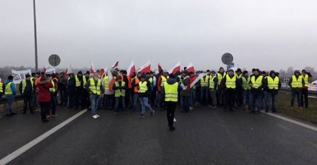 VARŠAVA: Desetine farmera u žutim prslucima blokirali saobraćaj 