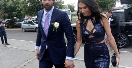 KRILA JE STOMAK, A SAD SU JE USLIKALI: Ovako Jelisaveta Orašanin izgleda PRED SAM POROĐAJ (FOTO)