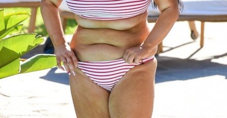 BORI SE SA VIŠKOM KILOGRAMA: Kada je primijetila da je slikaju uradila je nešto što je sve zaprepastilo 