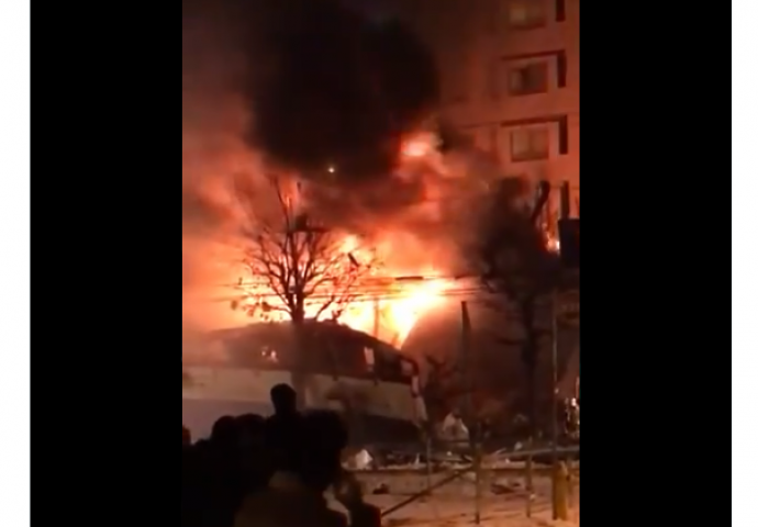 STRAVIČNA EKSPLOZIJA U RESTORANU: Urušile se i okolne zgrade, preko 40 povrijeđenih