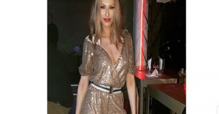 RADA SE POJAVILA U GOMILI ŠLJOKICA, ALI SVE PADA U DRUGI PLAN KADA VIDITE JEZIVE VIRŠLA ČARAPE: "Ovo je promašaj mjeseca" 