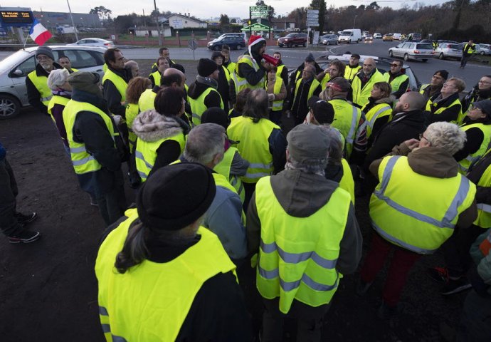 Manji ekonomski rast u Francuskoj zbog protesta 'žutih prsluka'