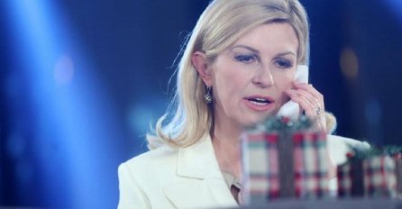 KOLINDA SE NA KONCERTU POJAVILA U USKOJ BIJELOJ SUKNJI I SVI SU GLEDALI U NJEN STOMAK: "Predsjednice, šta je ovo?" (FOTO)