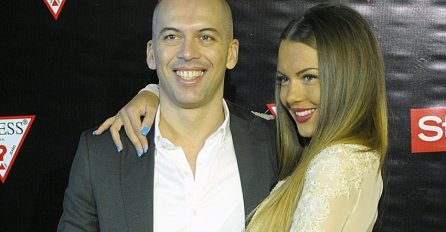 TOPALKOVA KĆERKA PONOVO POVEĆALA USNE, LJUDI SE ZGROZILI KAD SU JE VIDJELI: "Ovo je horor" (FOTO)