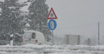 UKLJUČEN ŽUTI METEOALARM, SNIJEG JE TEK POČETAK: Stiže nam MNOGO GORA NEPOGODA, SPREMITE SE!